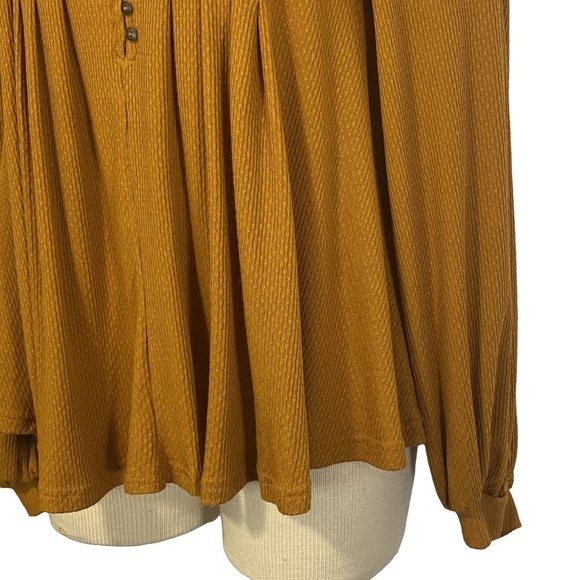 FREE PEOPLE Devin Mustard Textured Knit Henley Bishop Sleeve Boho Peasant Top XS - Picture 7 of 13
